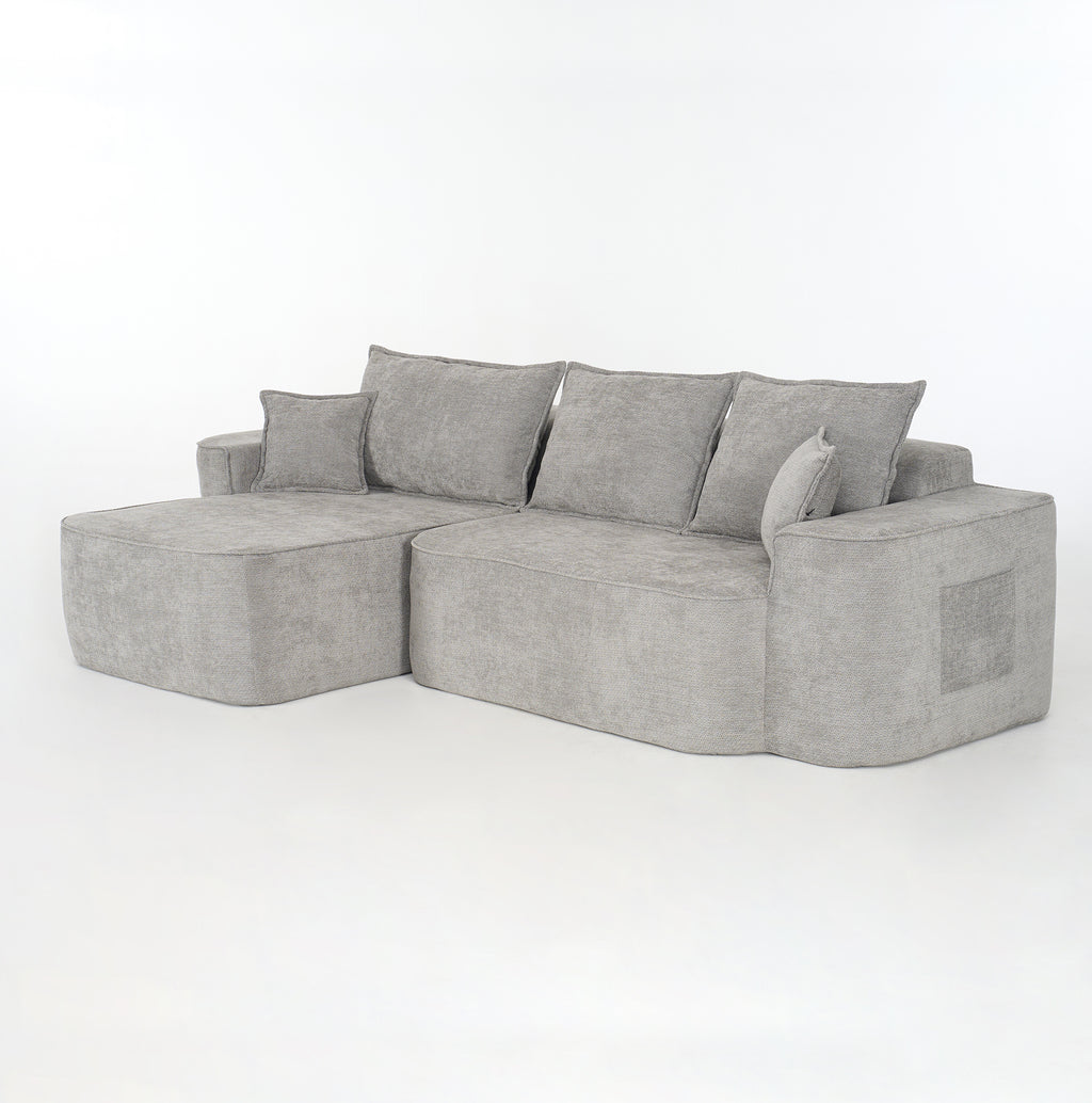 Canapé d’angle nuage gris de 262 cm avec chaise longue, sur fond blanc