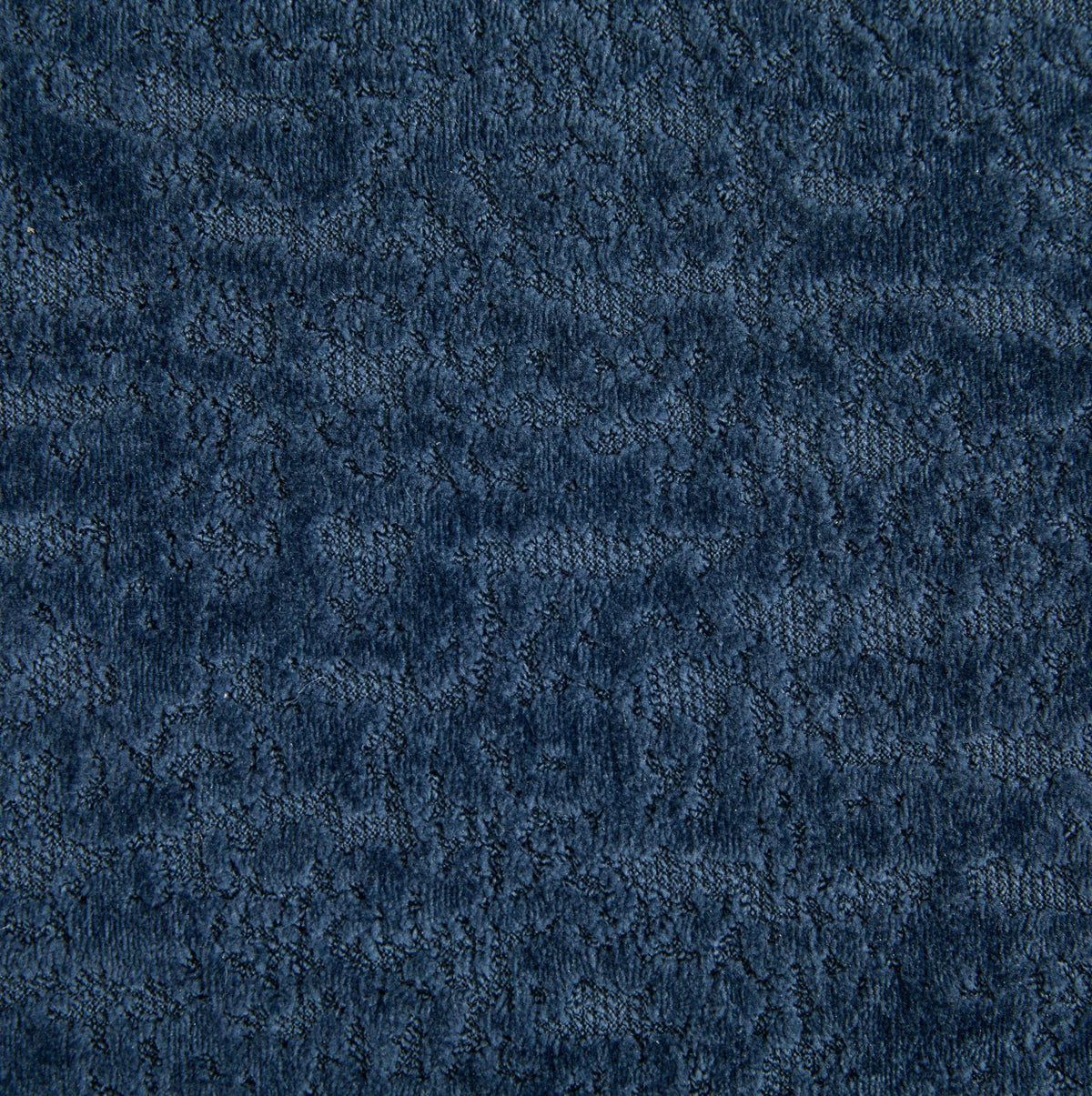 Canapé-lit arrondi en chenille bleu marine de 157 cm, détail du tissu en chenille