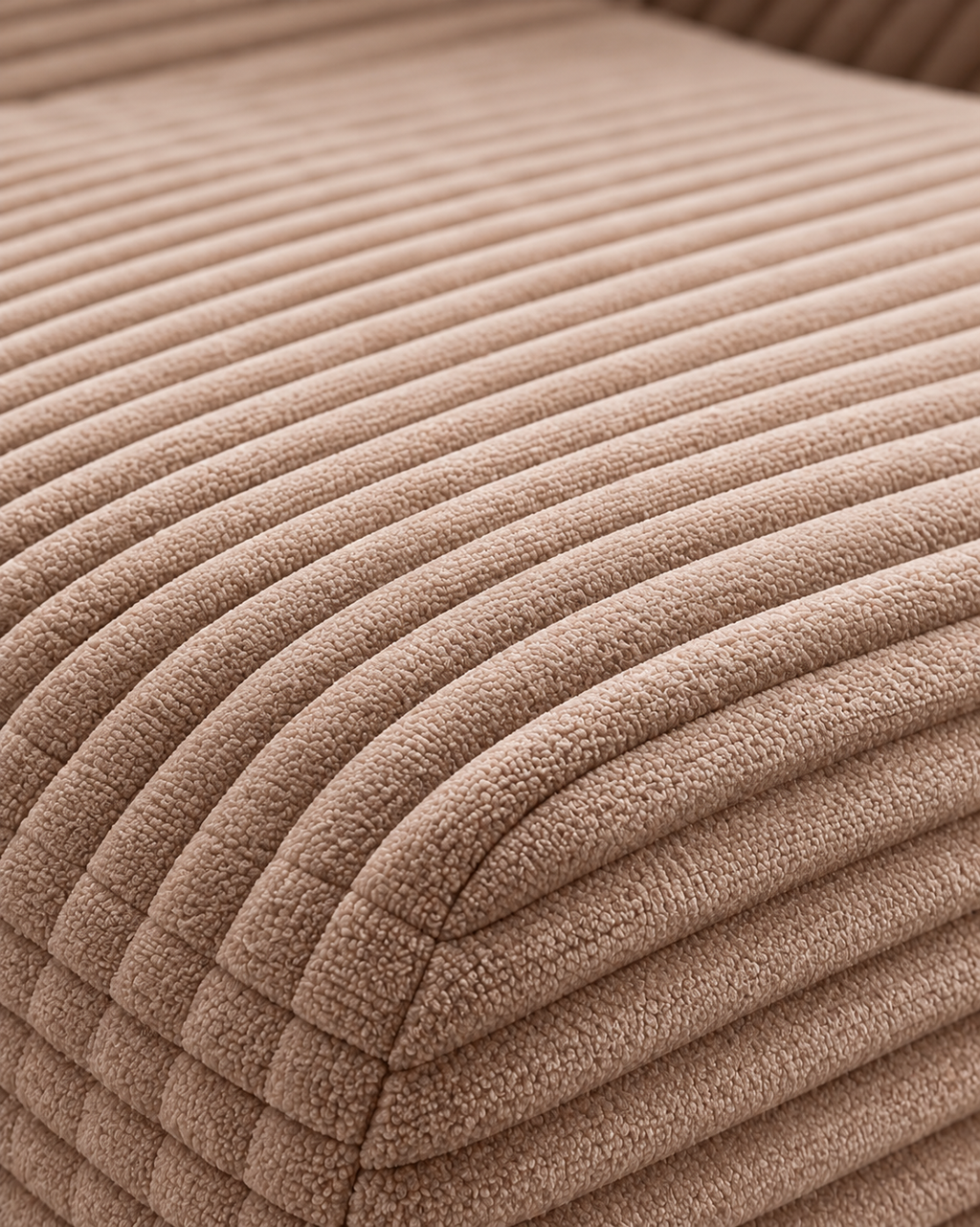 Chaise longue en velours côtelé beige avec repose-pieds, détail du tissu côtelé