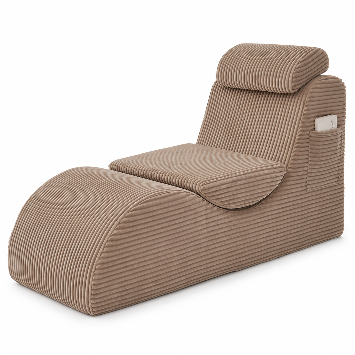 Chaise longue en velours côtelé beige avec repose-pieds, ensemble sur fond blanc