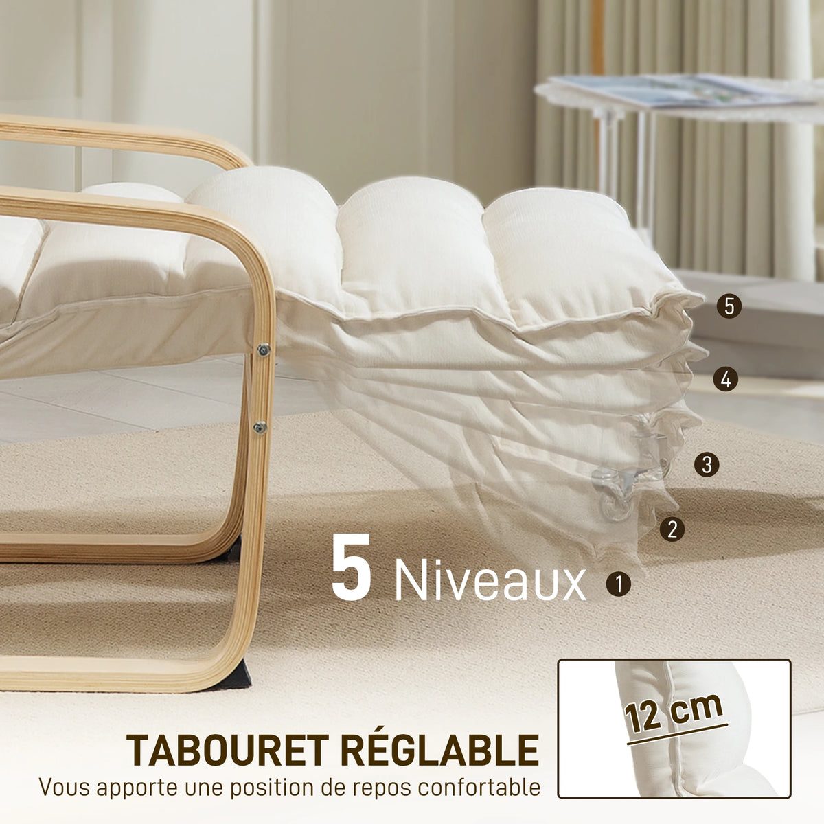 Fauteuil de relaxation crème en bois avec repose-pieds réglable, présentation des cinq positions du repose-pieds