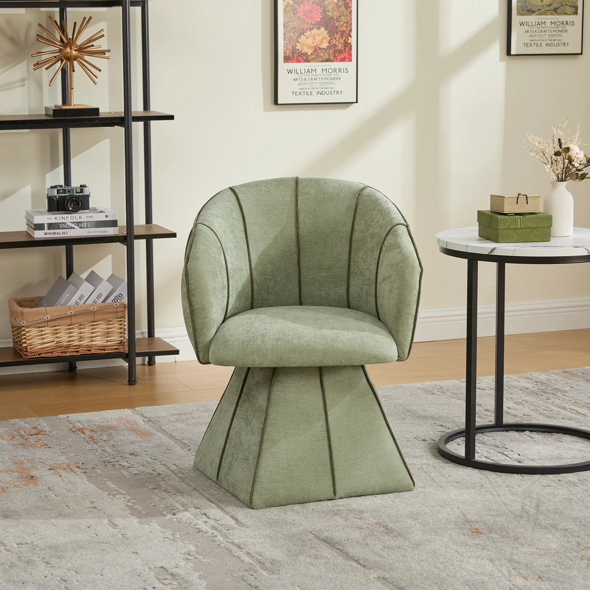 Fauteuil pivotant, vert olive, dans un salon