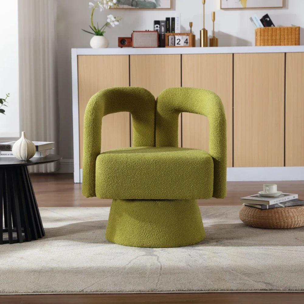 Fauteuil rond pivotant en tissu bouclé, vert olive, dans un salon